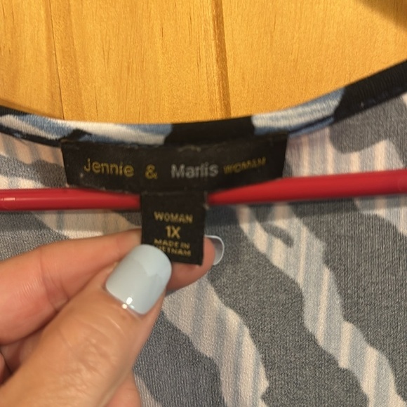 Jennie & Marlis Blue and White Zebra Print Beaded Women's Top - Picture 4 of 8